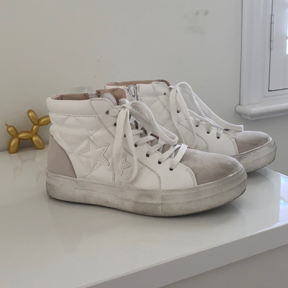 size 7.5 White platform star leather sneakers